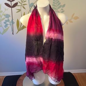4/$20 Bebe scarf Top